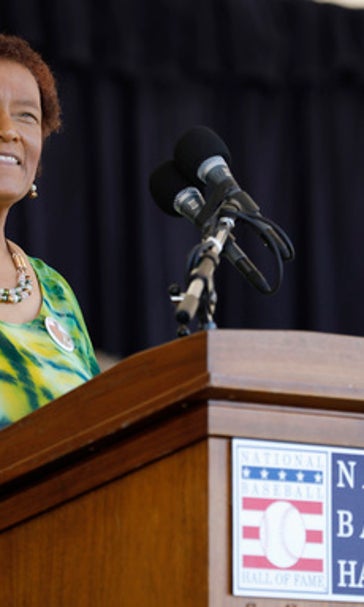 The Latest: Raines inducted into Baseball Hall of Fame
